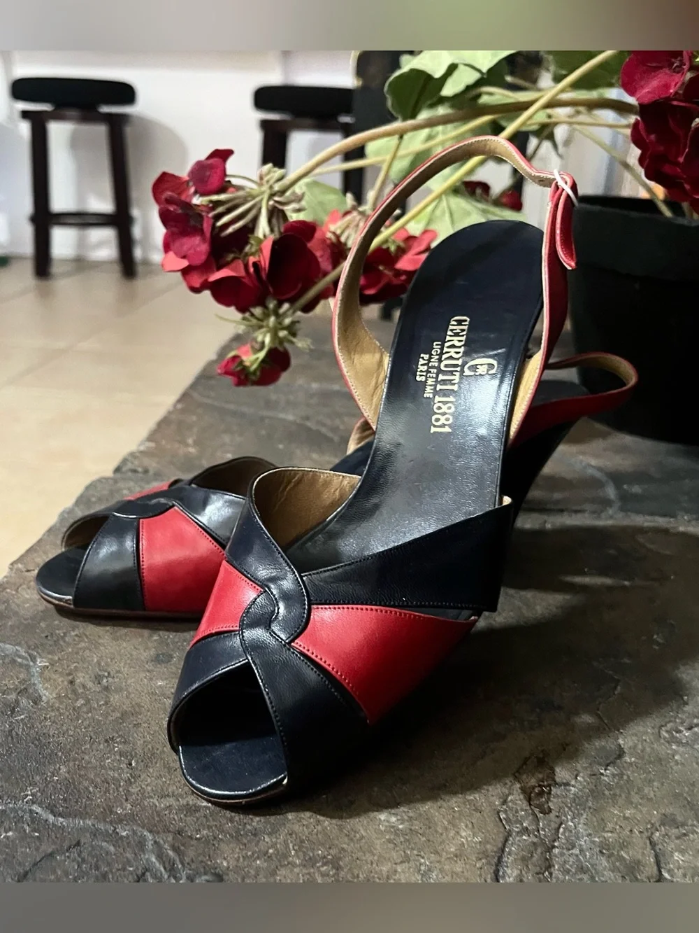 Cerruti 1881 1970s 70s Vintage Navy Blue & Red Leather High Heel Shoes 7.5